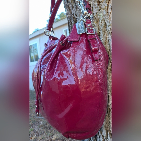 Coach Patent 17745 Madison Marielle Drawstring Bucket Shoulder Bag Hobo Tote - Picture 4 of 12